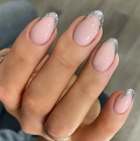 24 Count Press On Nails Nude With Silver Glitter Comes With Jelly Glue And Nail File New Pink Stiletto Nails, French Almond, Nails Oval, Glitter French Tips, Pink Stilettos, Nagellack Trends, Nagel Tips, Fake Nails With Glue, New Nail Art