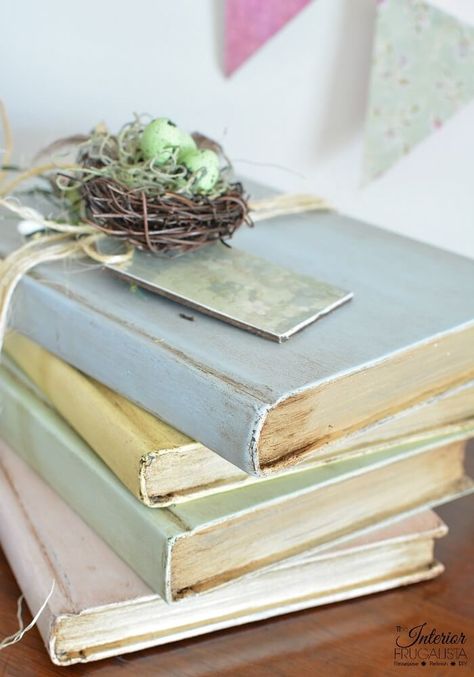 DIY Painted Decorative Books Aged Spring Vignettes, Books Painting, Farmhouse Thrift Store Makeovers, Coffee Table Vignettes, Floral Scrapbook Paper, Vintage Cupcake, Farmhouse Books, Old Book Crafts, Style For Spring