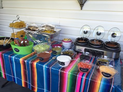 Mexican Taco Bar Walking Tacos Bar Set Up, Taco Bowl Bar, Birthday Party Nacho Bar, Taco Bar Outdoor Party, Diy Taco Bar Set Up, Taco Bar Set Up Ideas Wedding, Outdoor Taco Bar, Walking Taco Bar Set Up Ideas, Taco Bar Bachelorette Party