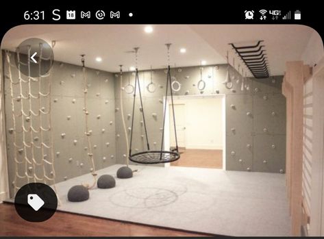 Playroom Flooring, Indoor Playroom, Bilik Idaman, Basement Playroom, Cool Kids Rooms, Gym Room At Home, Kids Basement, Kids Gym, Indoor Climbing