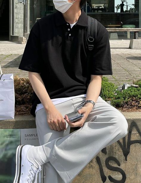 Black Shirt Outfit Summer, Black Polo Shirt Outfit Men, Polo Aesthetic Outfit, Black Polo Outfit Men, Polo Ootd, Black Polo Outfit, Polo Outfit Men, Polo Shirt Outfit Men, Black Shirt Outfits