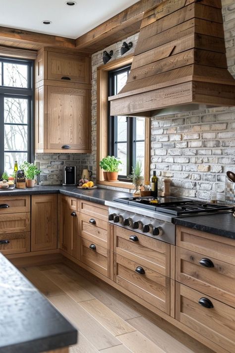 Kitchen Remodel Light Brown Cabinets, German Style Kitchen, Bright House Decor, Wood Accents Kitchen, Kitchen Ideas 2024 Trends, Rustic Oak Kitchen, Bright Kitchen Ideas, Cabin Kitchens Rustic, Kitchen Ideas Wood