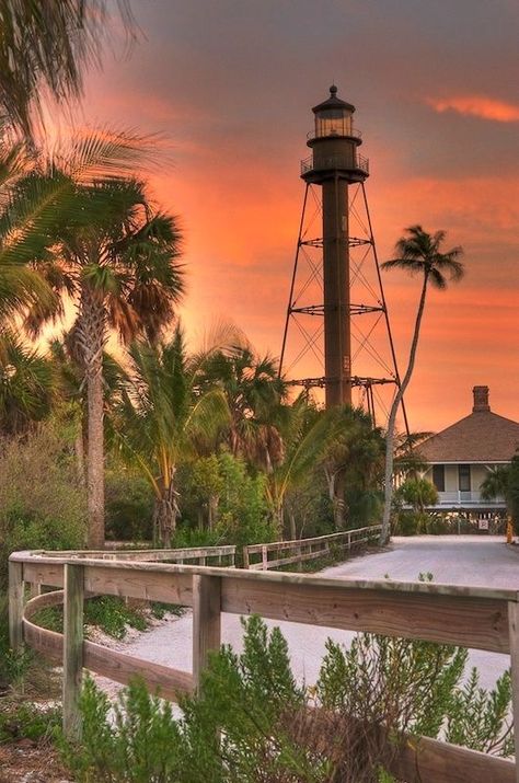 Sanibel Lighthouse, Sanibel Florida, Florida Lighthouses, Sanibel Island Florida, Outdoor Pictures, Captiva Island, Sanibel Island, Old Florida, Vintage Florida