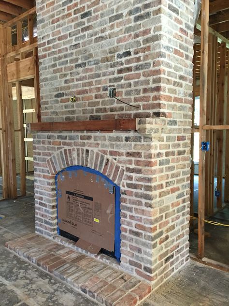 Old Chicago brick Koni Brick Old Chicago Rosse, How To Build A Brick Fireplace, Old Chicago Brick Fireplace, Old Chicago Brick Exterior, Double Sided Brick Fireplace, Chicago Brick Fireplace, Tall Brick Fireplace, Chicago Bungalow Remodel, Old Chicago Brick