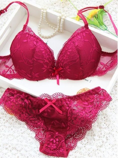 Female Outfits - Female underwear - Wattpad Bra Sets, Bra And Brief Sets, Cute Lingerie, Lace Lingerie Set, Belle Lingerie, Red Lingerie, Pretty Lingerie, Dolce E Gabbana, Bra Panty