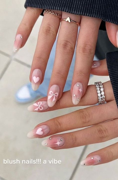 Nails Coquette, Bow Nail Designs, Pink White Nails, Color Block Nails, Quartz Nail, Heart Nail Art, Long Nail Designs, White Nail Art, Blush Nails