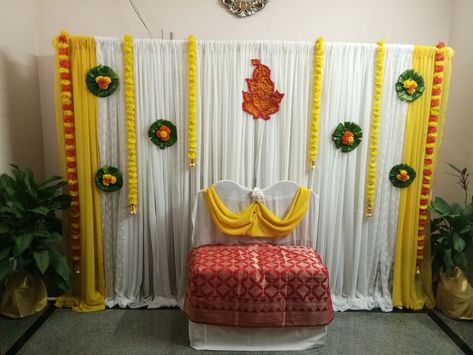 Simple Decoration For Seemantham, Seemantham Decoration Ideas At Home, Simple Seemantham Decoration At Home, Seemantham Decoration At Home, Srimantham Decoration At Home Simple, Sreemantham Decoration, Seemantham Decoration, Wedding Night Room Decorations, Brown Hair Color Chart