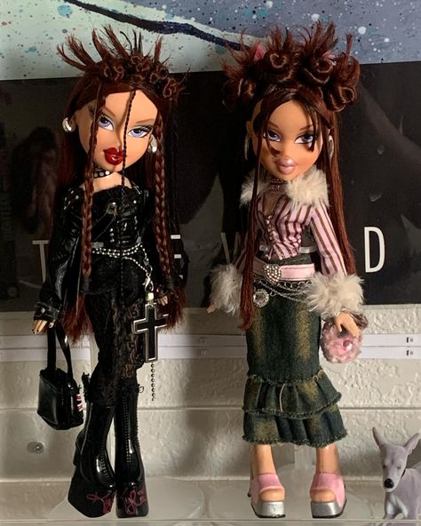 macbook pro. 🫰🏽 | this is my brat summer send off post 💋dump of august restyles #bratz #bratzcollector #fashiondolls #adultdollcollector… | Instagram Punk Bratz Doll, Brats Doll Aesthetics, Brats Hairstyle, Pretty N Punk Bratz, Custom Bratz Dolls, Monster High Restyle G3, Bratz Boyz Outfit, Bratz Restyle, Bratz Lookbook