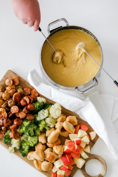 Cheese Fondue Appetizer, Valentines Fondue Dinner, Valentines Day Fondue Dinner, Fondue At Home Ideas, Galentines Party Fondue, Valentine’s Day Fondue, Fondue Food Ideas, Fondue Christmas Dinner, Healthy Fondue Recipes