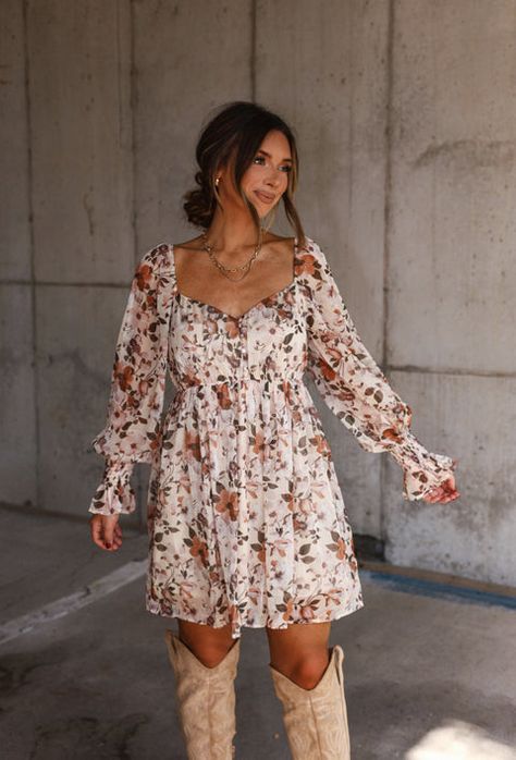 Country Fall Dress, Fall Floral Midi Dress, Fall Dresses Plus Size Women, Fall Western Dresses, Fall Church Dresses, Dresses With Long Boots, Pumpkin Patch Photoshoot Outfits, Fall Dresses For Family Pictures, Sweater Dress With Cowboy Boots