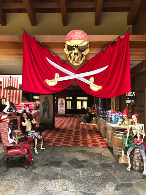 Pirate Beach Party, Pirates Of The Caribbean Decor, Pirates Of The Caribbean Halloween Decor, Pirate Halloween Decor, Pirate Restaurant, Pirate Birthday Party Decorations, Pirates Of The Caribbean Party, Pirate Photo Booth, Pirate Party Decor