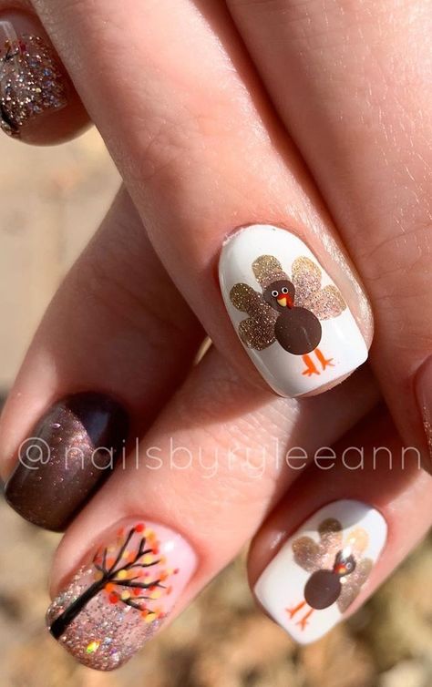 Best Nail Designs for Thanksgiving Day | Polish and Pearls Nails Thanksgiving, Turkey Nails, Fall Thanksgiving Nails, Thanksgiving Nail Designs, Thanksgiving Nail Art, November Nails, Fall Gel Nails, Fall Nail Art Designs, Thanksgiving Nails