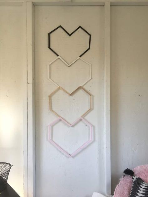 Room Decor With Popsicle Sticks, Wall Decor With Popsicle Sticks, Wall Art Popsicle Sticks, Wall Decor Popsicle Sticks, Diy Wall Decor For Bedroom Easy Paper, Diy With Popsicle Sticks Room Decor, Popsicle Stick Room Decor, Diy Decor With Popsicle Sticks, Popsicle Design Ideas