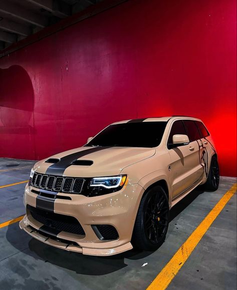 Trackhawk Wallpaper Iphone, Trackhawk Aesthetic, Pappi Quan Outfits, Widebody Trackhawk, Quan Trackhawk, Trackhawk Jeep Custom, Trackhawk Wallpaper, Trackhawk Jeep, Track Hawk