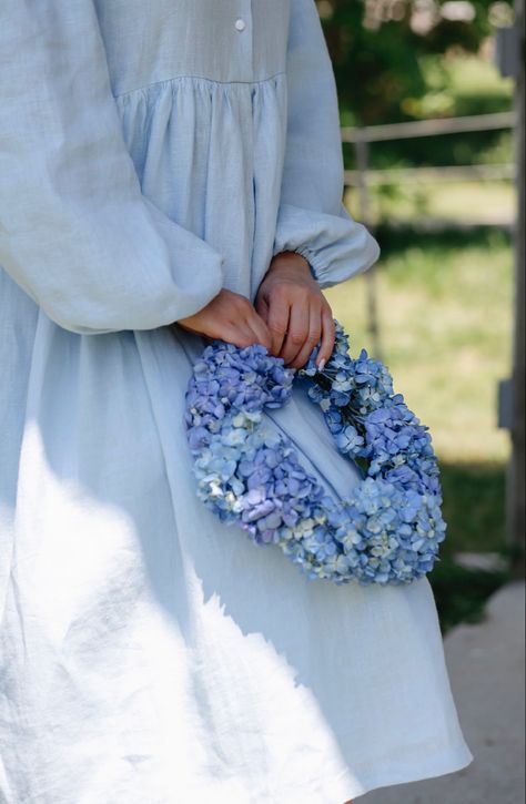 Headband Aesthetic, Hydrangea Flower Crown, Maternity Photography Outdoors, Aesthetic Christian, Hydrangea Flowers, Cottage Core Aesthetic, Hydrangea Flower, Blue Hydrangea, Blue Aesthetic