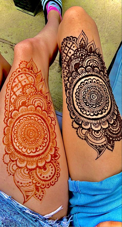 Cute henna design for friends to do in the summer Knee Henna, Cute Henna Design, Summer Henna, Cute Henna Designs, Cute Henna, Simple Henna Tattoo, On Knees, Simple Henna, Henna Design