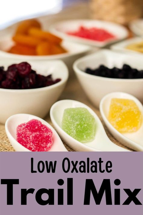 Easy low oxalate recipe for tropical trail mix! A healthy kidney stone friendly snack! Low Oxalate Snacks, Kidney Stone Diet Recipes, Foods With Iodine, Low Oxalate Recipes, Ckd Recipes, Low Oxalate Diet, Oxalate Diet, Kidney Friendly Diet, Low Oxalate