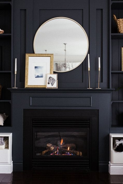 Beautiful ideas and inspiration that feature accent walls with fireplaces as part of the design. Which idea will be perfect for your living room? Black Fireplace Wall, Salon Art Deco, Fireplace Accent Walls, Black Feature Wall, Paint Fireplace, Black Fireplace, Living Comedor, Deco Originale, Fireplace Remodel