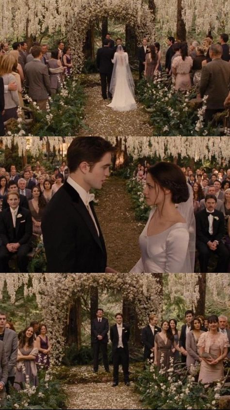 Bella Wedding Dress Twilight, Twilight Wedding Scene, Bella And Edward Wedding, Twilight Wedding Dresses, Breaking Dawn Wedding, Bella Y Edward, Enchanted Wedding Theme, Dawn Wedding, Twilight Images