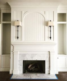 Fireplace Redo, Small Fireplace, Fireplace Built Ins, Farmhouse Fireplace, White Fireplace, Fireplace Remodel, Diy Fireplace, Home Fireplace, Fireplace Makeover