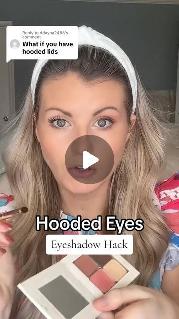 Easy Makeup Ideas For Hooded Eyes, Hooded Eyes Shadow, Makeup On Eyes, Eye Shadowing Tutorial Hooded Eyes, Makeup For Very Hooded Eyes, Date Night Makeup Hooded Eyes, Everyday Eye Makeup Hooded Eyes, Make Up Tutorial Hooded Eyes, Natural Makeup Hooded Eyes Simple