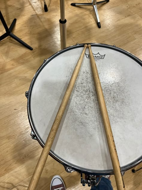 Marching Snare Drum Aesthetic, Marching Percussion Aesthetic, Snare Drum Aesthetic, Drum Kit Aesthetic, Drumline Aesthetic, Percussion Aesthetic, Marching Band Aesthetic, Drummer Humor, Band Drums