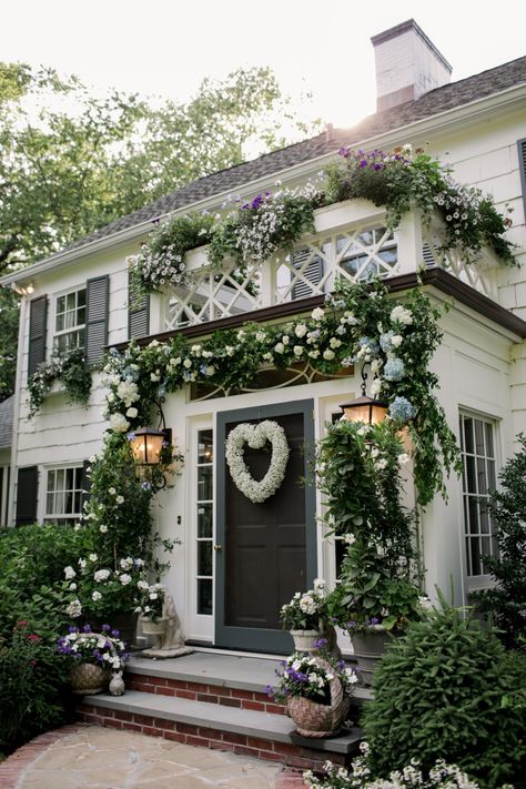 The Bride Movie, Hydrangea Garland, Wreath Hydrangea, Tying Knots, How To Be Graceful, Tent Reception, Modern Cottage, Heart Wreath, Party Tent