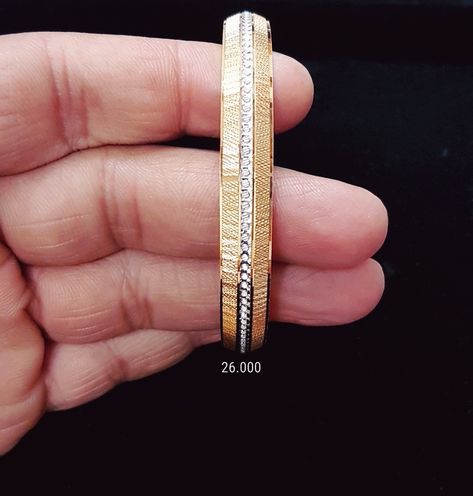 Mens Diamond Kada, Mens Kada Design Gold Indian, Diamond Kada For Men, Jents Kada Gold Design, Panjabi Kada For Men Gold, Gold Kada For Men Indian, Kadiyam For Men Gold Latest, Kadiyam For Men Gold, Kada Bracelet For Men