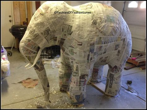 Techie's DIY Adventures: Tutorial on how to make paper mache elephant (almost life size) Diy Glue, Paper Mache Projects, Making Paper Mache, Paper Mache Animals, Paper Mache Clay, Baby Elefant, Paper Mache Art, Paper Mache Sculpture, Paper Mache Crafts