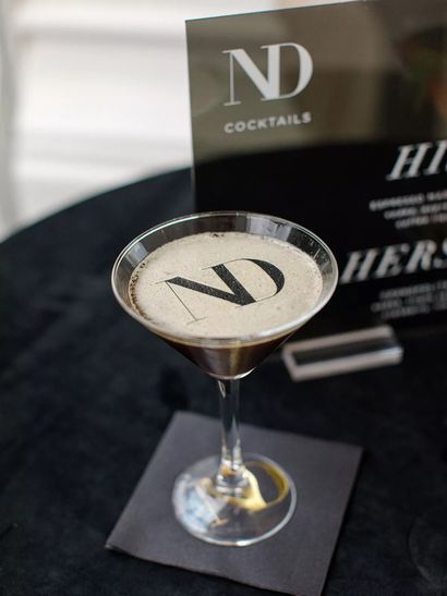 Modern Wedding Cocktail Hour, Drink Topper, Signature Cocktails Wedding, Black And White Wedding Theme, Wedding Drink, Espresso Martini, Signature Drinks, Glam Wedding, Wedding Mood Board