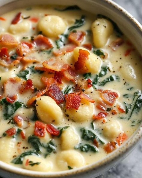 Made this 3 times now and it never ceases to impress! Absolute winner! Bacon Gnocchi Soup, Chicken Bacon Gnocchi, Bacon Gnocchi, Gnocchi Recipes Soup, Soup Ideas, Roast Chicken Leftovers, Light Soups, Gnocchi Soup, Gnocchi Recipes