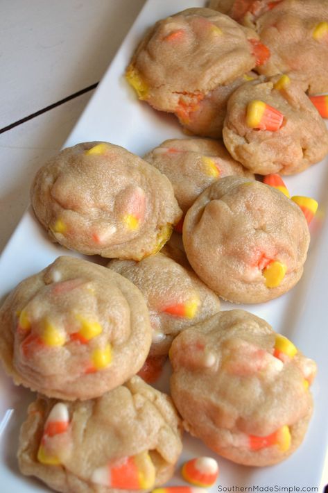 Soft & Chewy Candy Corn Cookies Halloween Potluck Desserts, Candy Corn Halloween Costume, Halloween Cookies Aesthetic, Halloween Cookies Recipes, Candy Corn Recipe, Candy Corn Sugar Cookies, Candy Corn Costume, Candy Corn Pumpkin, Soft Batch