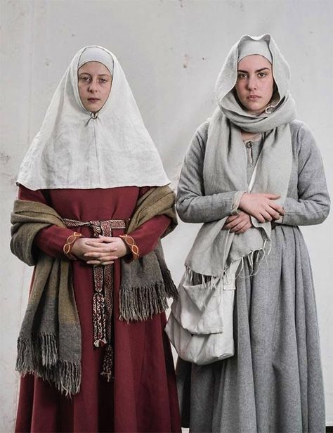 Anglo Saxon Womens Clothing, Anglo Saxon Dress, Anglo Saxon Hairstyles, Dark Ages Clothing, Early Medieval Clothing, 11th Century Clothing, Saxon Clothing, Anglo Saxon Clothing, Medieval Fantasy Clothing