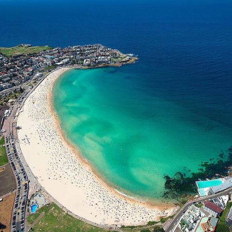 It's safe to say that Instagram's most geotagged locations is a fairly good barometer of where the place to be really is! Bondi Beach Australia, Bondi Beach Sydney, Famous Beaches, Barometer, Bondi Beach, Australia Travel, Sydney Australia, Summer Travel, Best Hotels