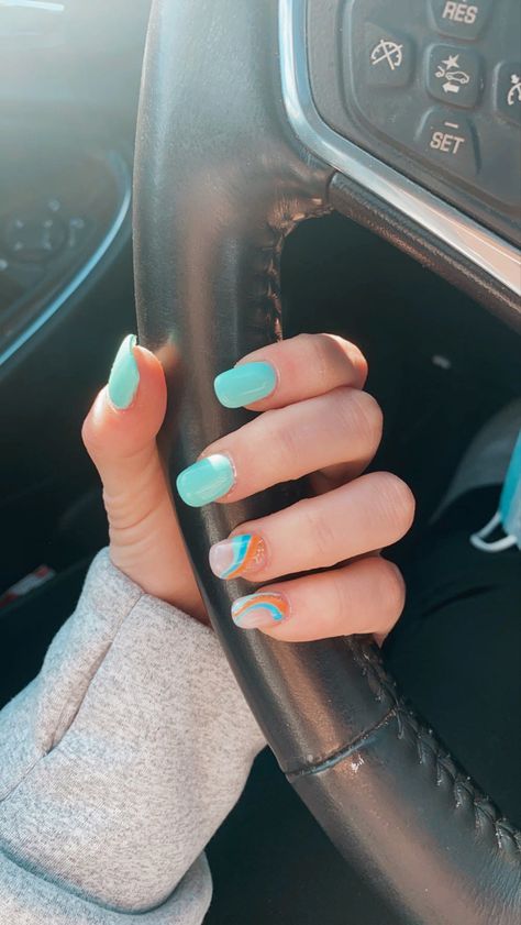 Minimal Summer Nails, Summer Nails Round, Summer Design Nails, Nails Summer 2023, Nail Inspo Summer, Nails Round, 2023 Nails, 2024 Nails, Summer Nail