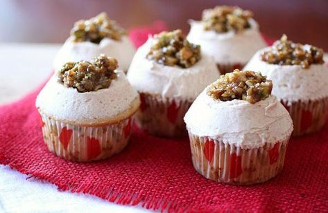 Greek baklava cupcakes – SheKnows Greek Baklava, Best Cupcake, Fun Cupcake Recipes, Greek Desserts, Little Cakes, Dessert Cupcakes, Baking Cupcakes, Fun Cupcakes, Yummy Cupcakes