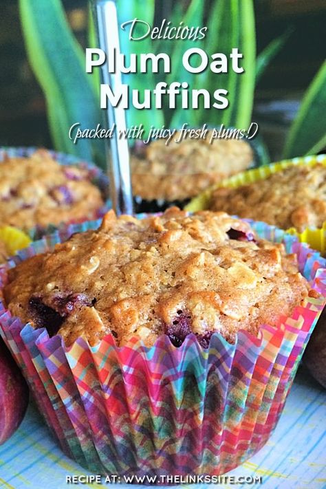 Plums Recipes Dessert, Plum Muffins, Apple Crumble Muffins, Crumble Muffins, Healthy Oats, Scones Recipe Easy, Cake Light, Plum Recipes, Scones Easy