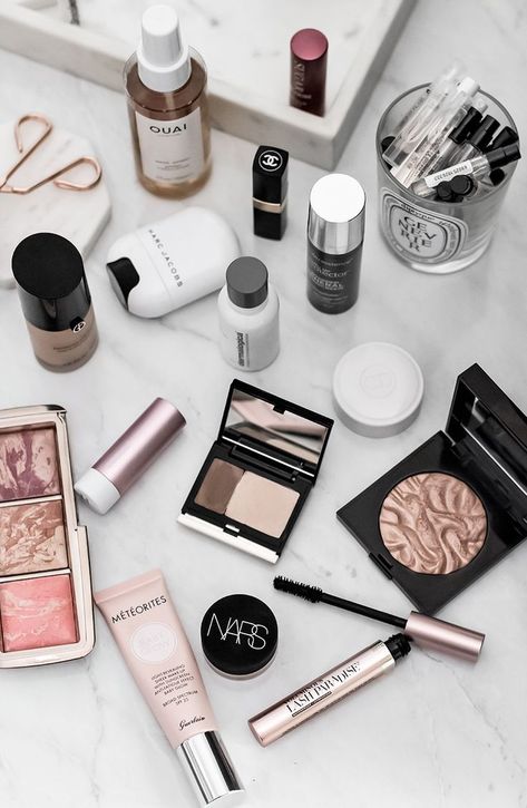 What's in my makeup bag: May - THIRTEEN THOUGHTS Whats In My Makeup Bag, Makeup Sephora, Make Up Remover, Affordable Makeup, Makeup Blogger, Eye Wear, Blogger Tips, Makeup Blog, Luxury Makeup