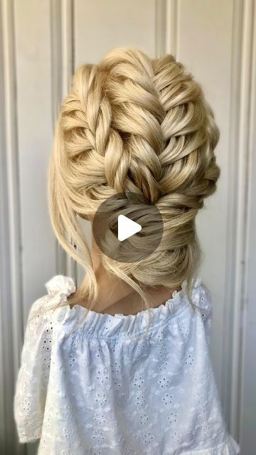 ᴀʟᴇxᴀɴᴅʀᴀ ᴡɪʟꜱᴏɴ📍ʀʜᴏᴅᴇ ɪsʟᴀɴᴅ on Instagram: "Braided texture 🤍 . . #updo #updotutorial #hairtutorial #hairreel #updohairstyles #braidedupdo #braidedhairstyles #upstyle #updoinspo #updoideas braided updo hairstyles , updo hairstyles tutorial , bridal hair tutorial" Braided Bun Tutorial Step By Step, Up Do Braided Hairstyles, Simple Braided Updo, Braided Updo Tutorial, Flower Girl Hairstyles Updo, Updo With Braid, Braided Updo Hairstyles, Braid Updo Tutorial, Do Hairstyles