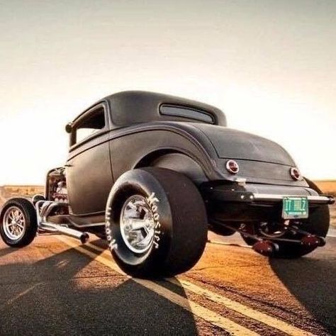 Rat Rod Trucks, Old Hot Rods, Ford Hot Rod, Custom Rods, Traditional Hot Rod, Lifted Chevy Trucks, Lifted Chevy, Classic Hot Rod, 32 Ford