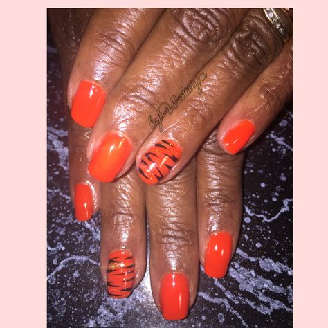 Cincinnati Bengals Inspired Nail Creation byWatoiya Bengal Nails Cincinnati, Cincinnati Bengals Nails, Bengals Nails Designs, Bengals Nails, Auburn Nails, Vacation Nails, Cincinnati Bengals, Holiday Nails, Natural Nails