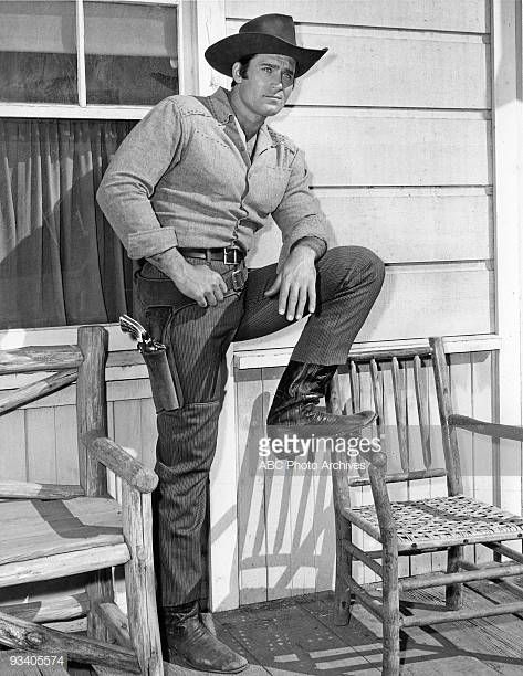 CHEYENNE Clint Walker Actor, Cheyenne Bodie, Western Spaghetti, Clint Walker, Western Hero, The Rifleman, Handsome Cowboys, The Lone Ranger, Tv Westerns