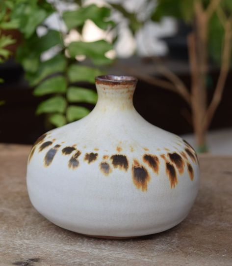 Iron Oxide Pottery, Oxide Wash Ceramics, Pottery Oxides, Iron Oxide Wash Pottery, Oxides On Ceramics, Oxide Wash Pottery, Oxides Ceramics, Iron Oxide Ceramics, Oxide Pottery