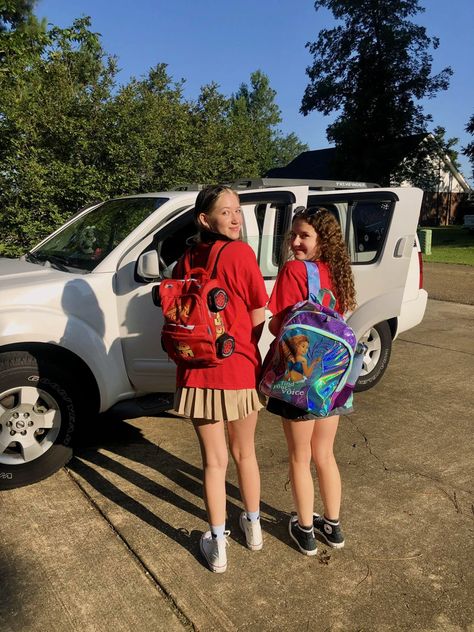 Senior Backpack Ideas, Senior Year Backpack, Senior Cars, Senior Backpacks, First Day Of Senior Year, Senior Year Things, Backpack Ideas, Senior Szn, Graduation 2024