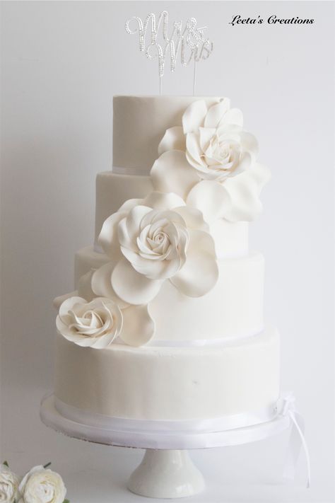 Satin Wedding Cake, Simple Elegant Wedding Cakes 2 Tier, White Cake 2 Tier, Wedding Cake Gold Accents, Wedding Cake White Roses, Wedding Cake Fondant Flowers, White Rose Wedding Cake, Wedding Cake Chic, Wedding Cake Fondant