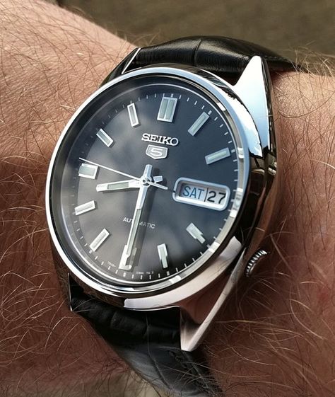 Seiko 5 (snk795 or snkl23) automatic with custom black strap - under $100 Seiko Dress Watch, Watches Design, Sneaker Outfits, Seiko Automatic, Seiko Watch, Timex Watches, Seiko 5, Buy Watches, Seiko Watches