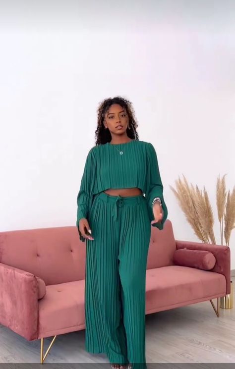 Palazzo Pants Style, Sunray Two Piece Styles, Wide Leg Pants And Crop Top Outfit, 2 Pices Dress, Sunray Fabric Styles, 2piece Outfits Pants, Green 2 Piece Outfit, Palazzo Pants Outfit, Wide Legged Pants