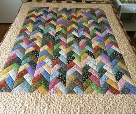 Prairie Braid Quilt - Free Pattern French Braid Quilts, Colchas Quilting, Braid Quilt, Jelly Roll Quilt Patterns, Quilt Modernen, Bantal Sofa, Scrap Quilt Patterns, Jellyroll Quilts, Patchwork Quilt Patterns