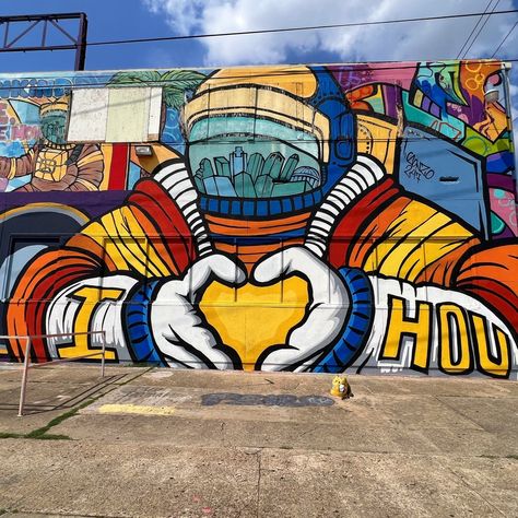 Houston Street Art: Your Guide to Graffiti, Murals, and Street Art In Houston — Sick Girl Travels Graffiti On Buildings Street Art, Street Art Graffiti Murals, Houston Graffiti, Graffiti Building, Houston Street Art, Houston Murals, Street Murals, Sick Girl, Houston Art