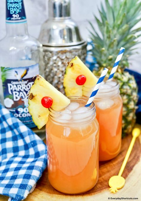 Gillian Island Drink, Island Breeze Cocktail, Maui Island Breeze Cocktail, Malibu Bay Breeze Recipe, Drinks With Rum, Luau Drinks, Bay Breeze Cocktail, Cruise Drinks, Vacation Drinks